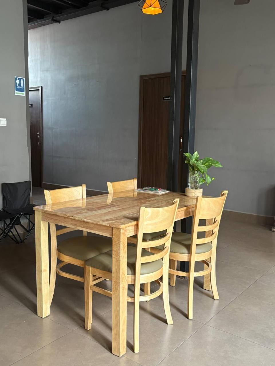 Hostel Fuji Пномпень Екстер'єр фото